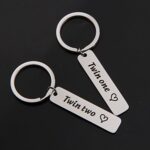 Gzrlyf Twins Keychain Twin One Twin Two Keychain Set Twins Gifts for Twins Sister Twin Brother Gift